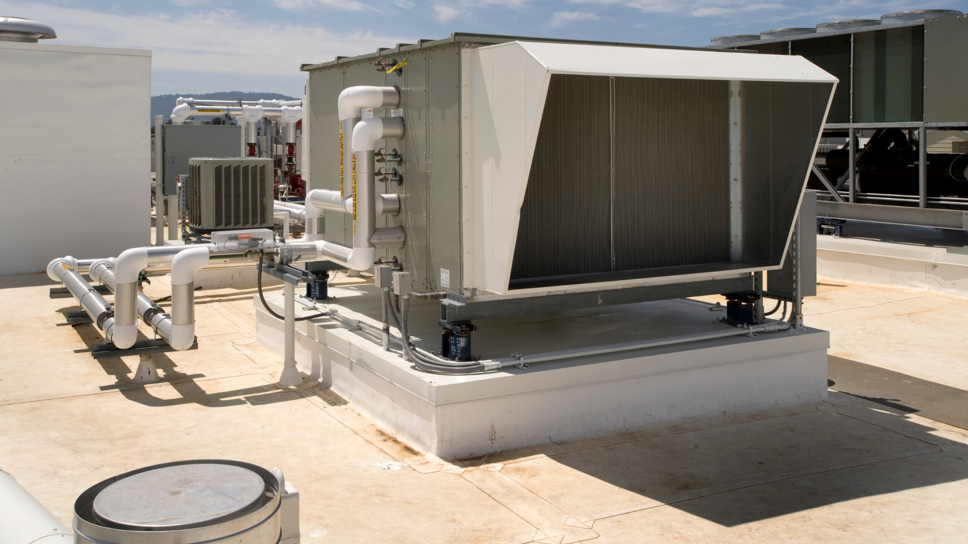Read more about the article Commercial HVAC Trends For 2022