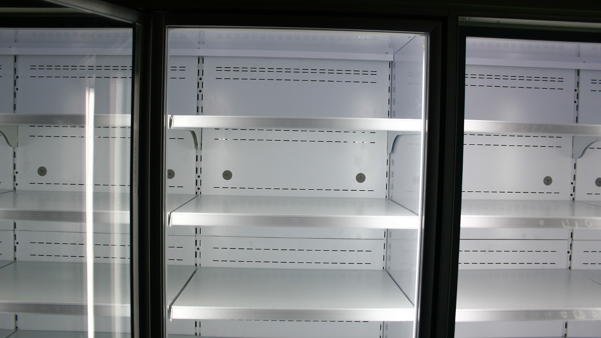 Read more about the article Refrigeration Maintenance Best Practices